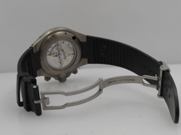Cronografo Girard Perregaux Laureato Evo 3 80180 Titanio BOX & PAPERS Automatico