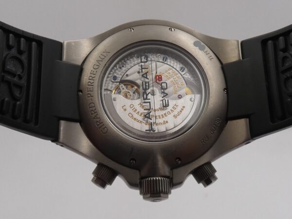 Cronografo Girard Perregaux Laureato Evo 3 80180 Titanio BOX & PAPERS Automatico