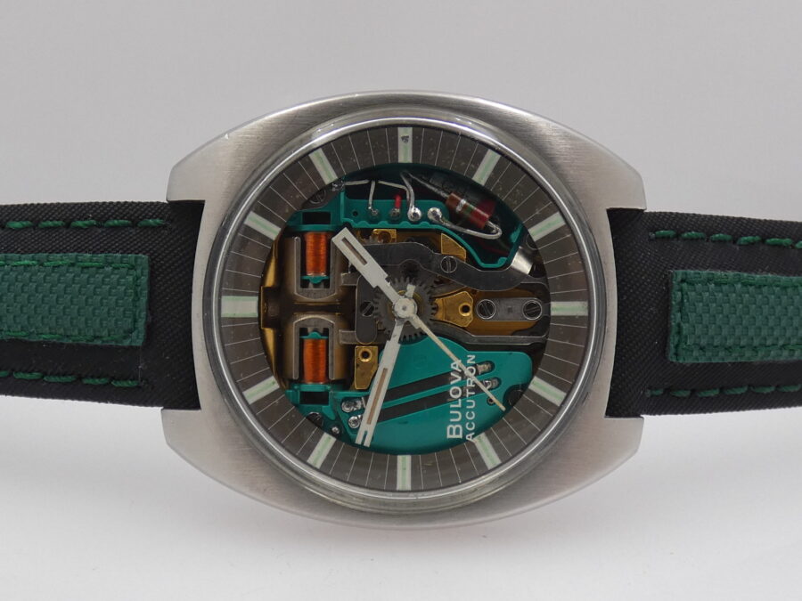 Bulova Accutron Spaceview Tonneau M9 38 mm Acciaio ANNI '70 - immagine 4