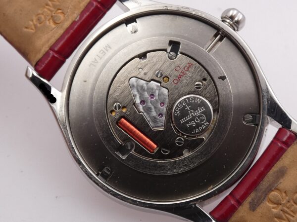 Omega De Ville Trésor 36 mm Diamonds Bezel Red Indexes Anno 2011 Ladies Watch