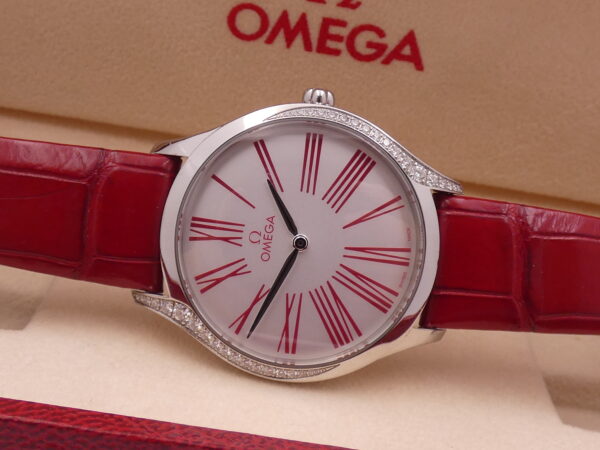 Omega De Ville Trésor 36 mm Diamonds Bezel Red Indexes Anno 2011 Ladies Watch