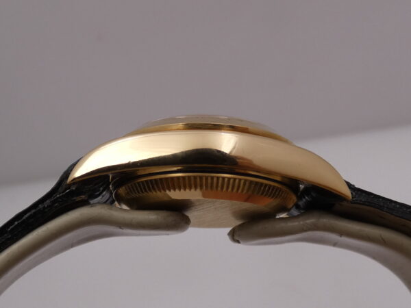 Rolex Oyster Perpetual Lady 76188 18 Kt Solid Gold YEAR 1999 Automatic Winding