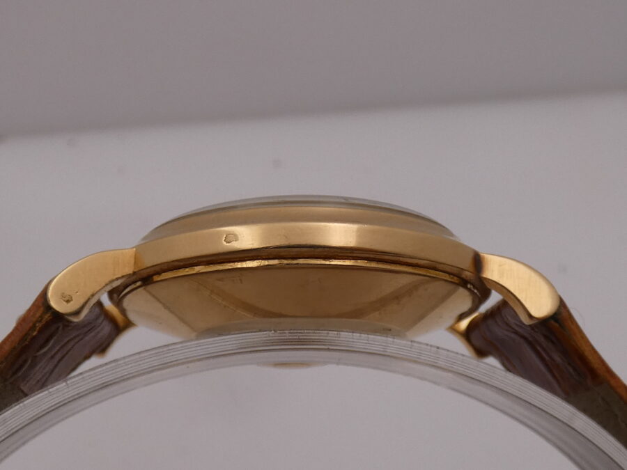 Jaeger-LeCoultre Futurematic Oro Rosa 18 Kt Power Reserve Automatic Bumper ANNI '50 Ref. E501 - immagine 12