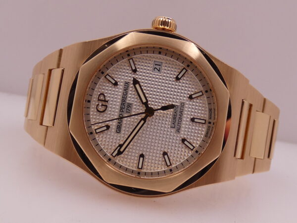 Untouched Girard Perregaux Laureato 38mm Automatic Oro Rosa 18Kt With PAPERS LIKE NEW Anno 2019 Never Polished