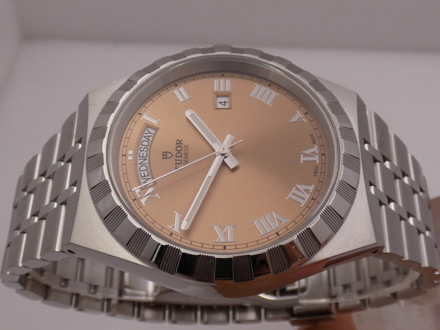 Tudor Royal Day-Date 28600 BOX&PAPERS Acciaio LIKE NEW Gennaio 2024 Automatico With Bracelet