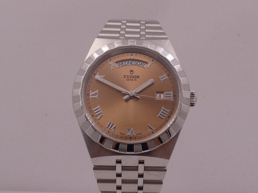 Tudor Royal Day-Date 28600 BOX&PAPERS Acciaio LIKE NEW Gennaio 2024 Automatico With Bracelet - immagine 8