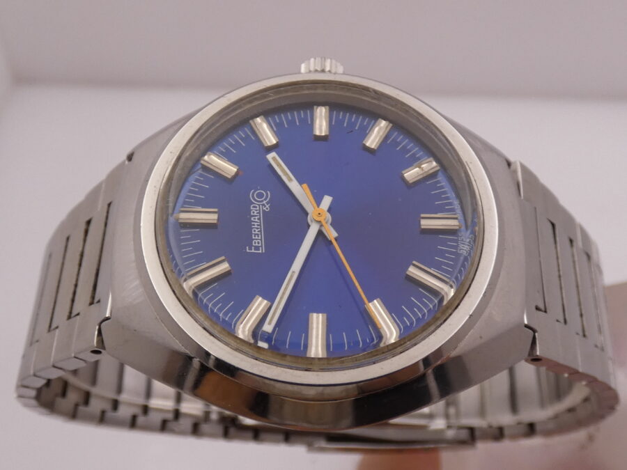 Eberhard & Co. Vintage Ultra Thin Bracelet Blue Dial Hand Winding Years'70s Stainless Steel