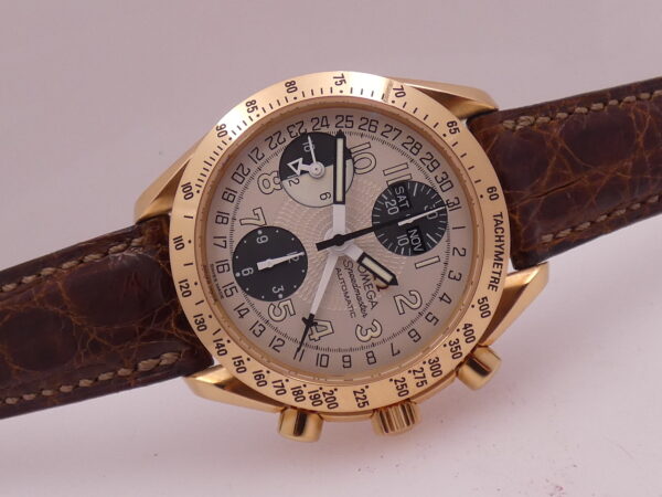 Omega Speedmaster Triple Date 18Kt Rose Gold NEAR N.O.S. BOX&PAPERS Italia Year 1998 Automatic