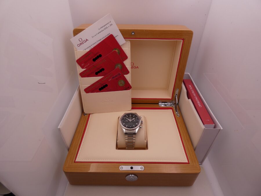 Cronografo Omega Speedmaster '57 Co-Axial Master Chronometer LIKE NEW BOX&PAPERS Giugno 2022 Acciaio Carica Manuale - immagine 12