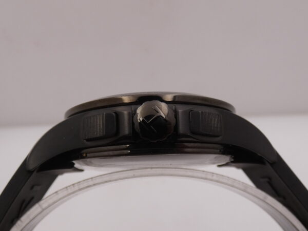 Hamilton Khaki Field King Chronograph Day-Date 42mm H64656351 Automatic Steel NEW Never Worn