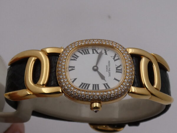 Patek Philippe Golden Ellipse 4831 Factory Diamonds Bezel Oro Massiccio 18Kt Bellissimo Orologio Lady 90's