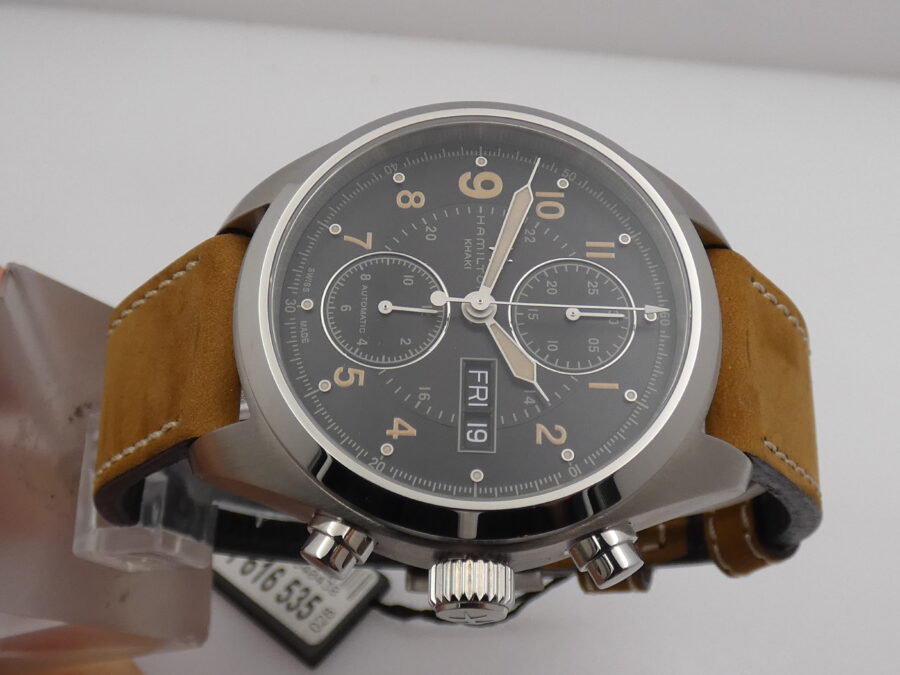 Hamilton Khaki Field Day Date Auto Cronografo Day-Date NEW BOX&PAPERS H716160 Acciaio Mai Indossato - immagine 3