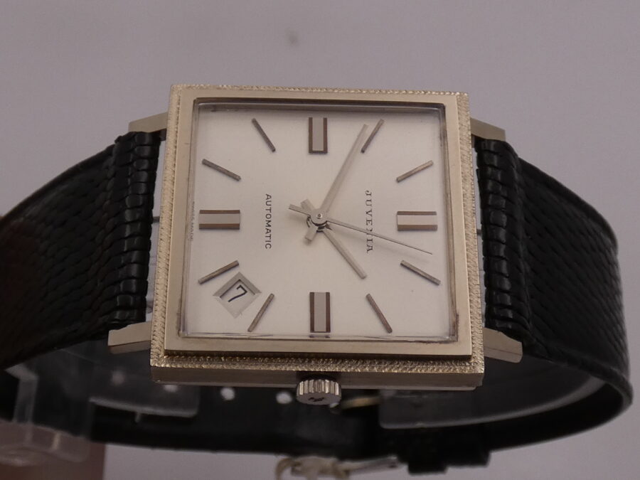 Juvenia New Old Stock 18Kt White Solid Gold Automatico Date Bark Bezel Anni'70 Never Worn - immagine 4
