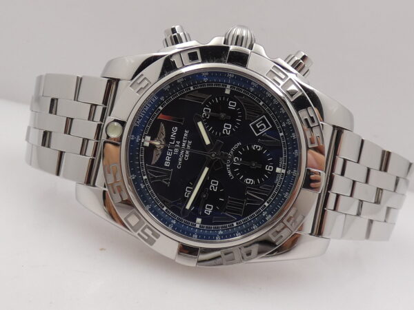 Breitling Chronomat Cronometro AB01111 Mop Dial With PAPERS Japan Limited Edition 500pcs Anno 2018