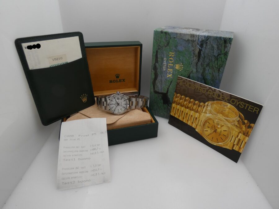 Rolex Oyster Perpetual Date 15210 No Holes BOX&PAPERS Automatico Anno 1996 Oyster Bracelet - immagine 10
