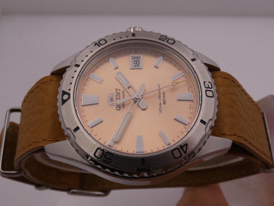 Orient Mako Sport Diver 40mm Automatico BOX&PAPERS LIKE NEW Salmon Dial Ottobre 2024 Acciaio