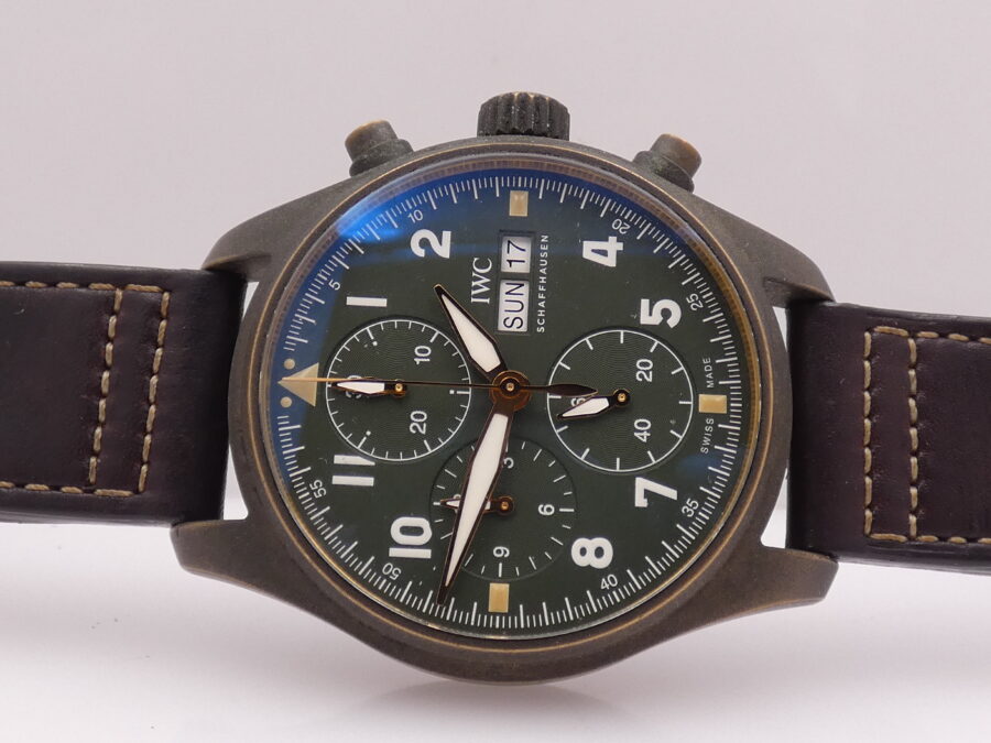 Cronografo IWC Pilot Spitfire Day-Date Bronze With PAPERS Automatico Acciaio 2021 Ref. IW387902 - immagine 3