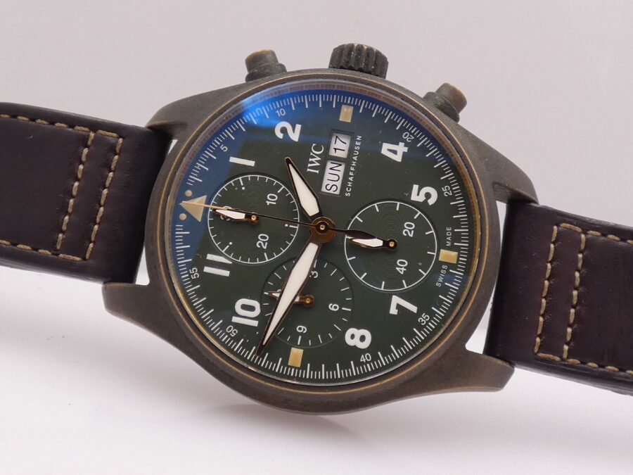 Cronografo IWC Pilot Spitfire Day-Date Bronze With PAPERS Automatico Acciaio 2021 Ref. IW387902 - immagine 4
