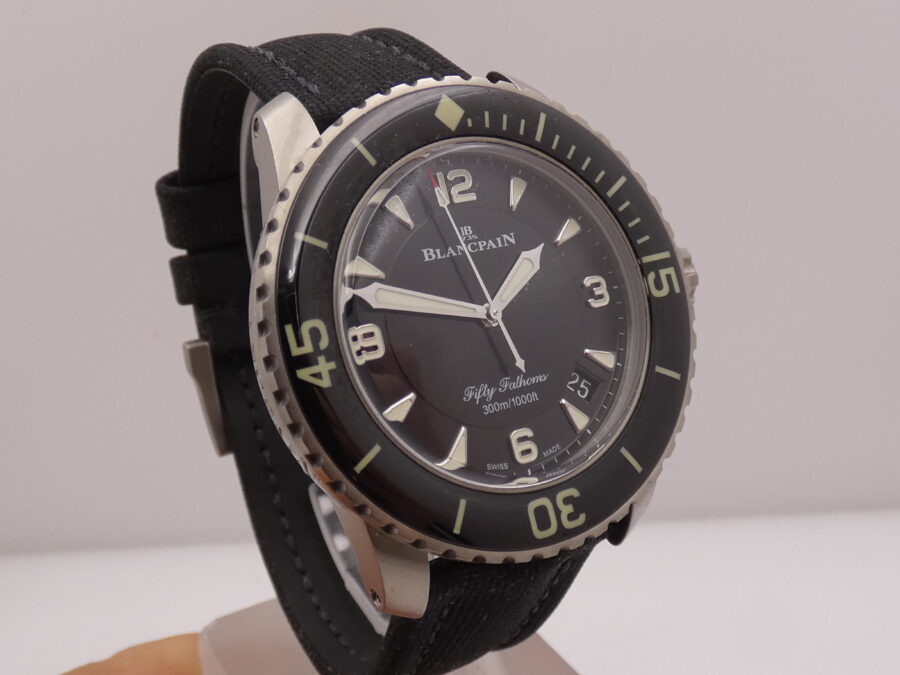 Blancpain Fifty Fathoms 45mm Titanio BOX&PAPERS Anno 2023 Automatico Rotore in Oro Bianco 18Kt - immagine 10