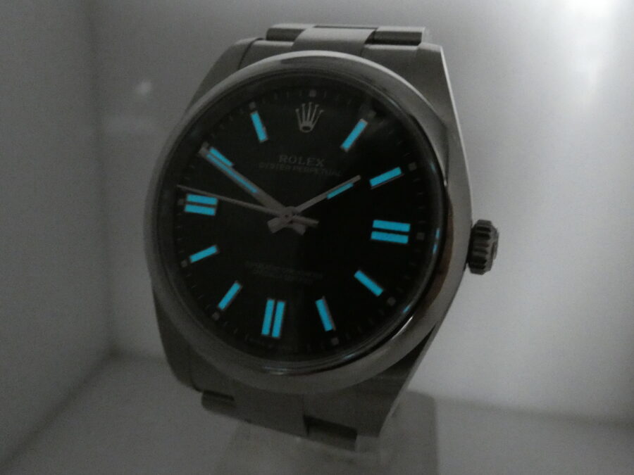 Rolex Oyster Perpetual 41 124300 GREEN NEW Anno 2025 Full Set Italia NEW BOX Automatico Mai indossato - immagine 13