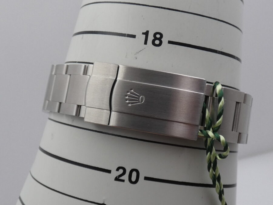 Rolex Oyster Perpetual 41 124300 GREEN NEW Anno 2025 Full Set Italia NEW BOX Automatico Mai indossato - immagine 15