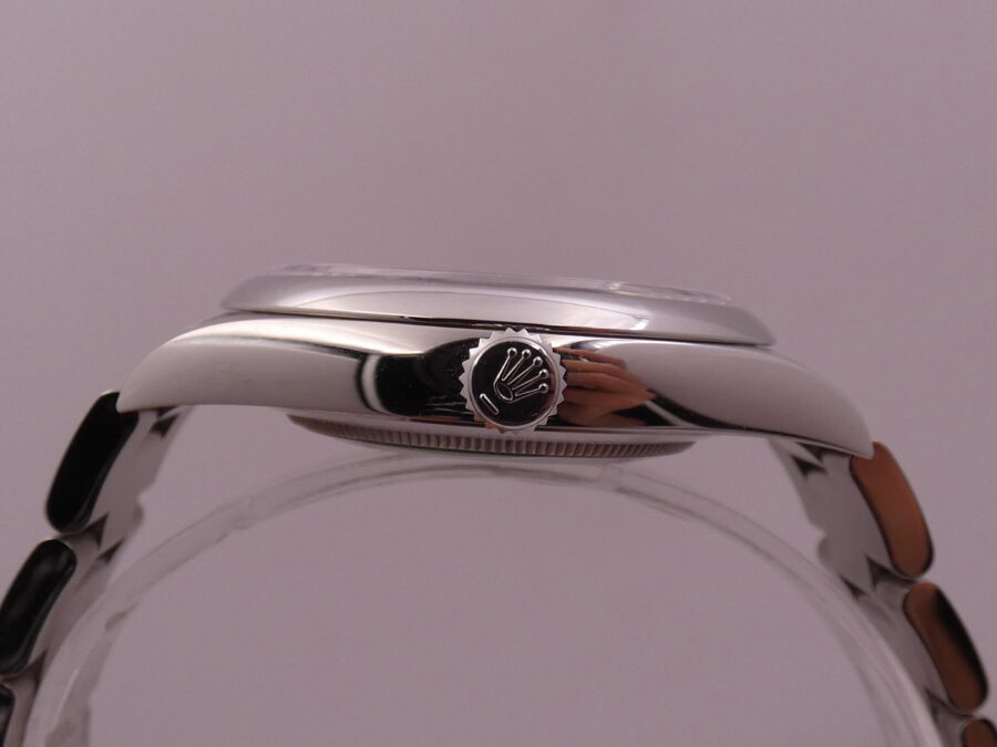Rolex Oyster Perpetual 41 124300 GREEN NEW Anno 2025 Full Set Italia NEW BOX Automatico Mai indossato - immagine 17