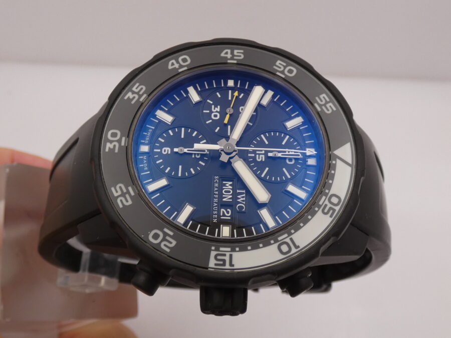 Cronografo IWC Aquatimer Galapagos Island 44mm 3767 Black PVD Automatico Day-Date v Tributo alla Fondazione Charles Darwin - immagine 3