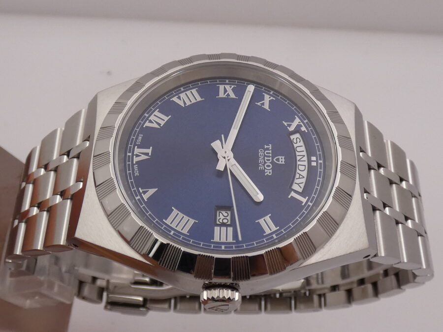 Tudor Royal Day-Date 28600 LIKE NEW BOX&PAPERS ITALY 2023 Automatico Lunetta Thunderbird Bracciale Jubille Acciaio - immagine 4