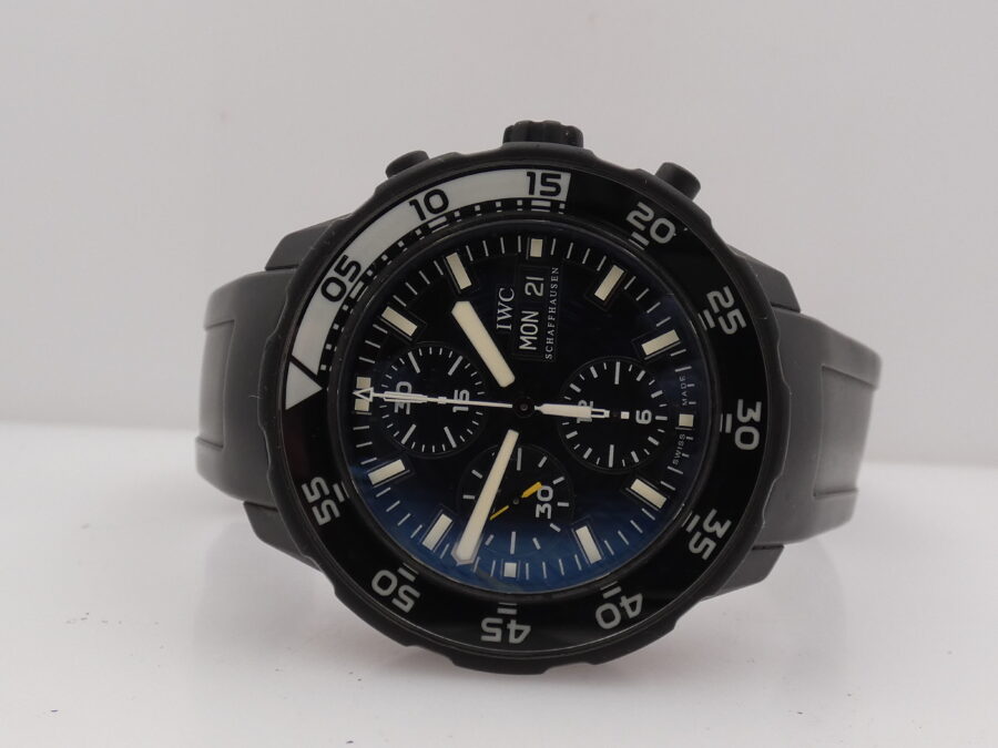 Cronografo IWC Aquatimer Galapagos Island 44mm 3767 Black PVD Automatico Day-Date v Tributo alla Fondazione Charles Darwin - immagine 4