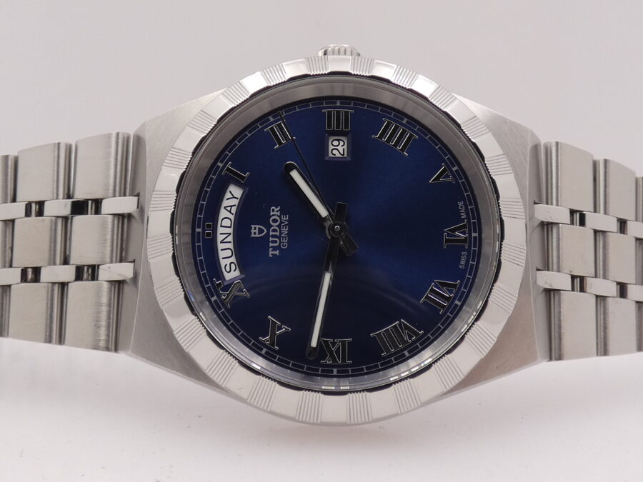 Tudor Royal Day-Date 28600 LIKE NEW BOX&PAPERS ITALY 2023 Automatico Lunetta Thunderbird Bracciale Jubille Acciaio - immagine 5