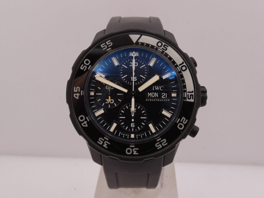 Cronografo IWC Aquatimer Galapagos Island 44mm 3767 Black PVD Automatico Day-Date v Tributo alla Fondazione Charles Darwin - immagine 8