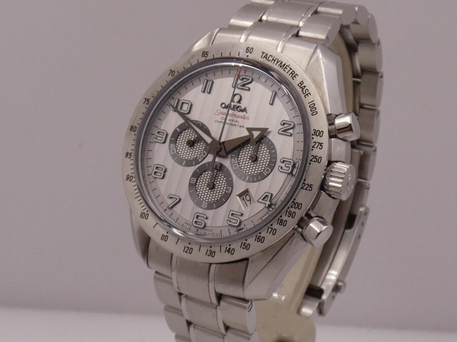 Cronografo Omega Speedmaster Broad Arrow Co-Axial 44mm With PAPERS TOP CONDITION Automatico Braccialato - immagine 9