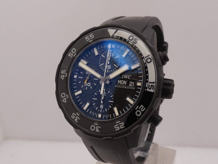 Cronografo IWC Aquatimer Galapagos Island 44mm 3767 Black PVD Automatico Day-Date v Tributo alla Fondazione Charles Darwin - immagine 9