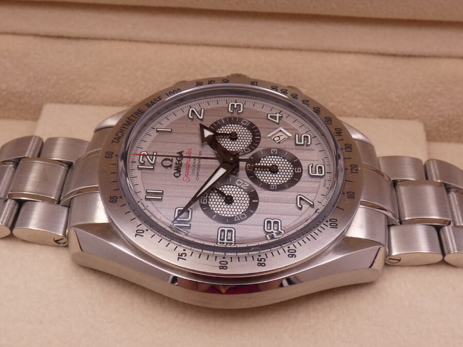 Cronografo Omega Speedmaster Broad Arrow Co-Axial 44mm With PAPERS TOP CONDITION Automatico Braccialato - immagine 10