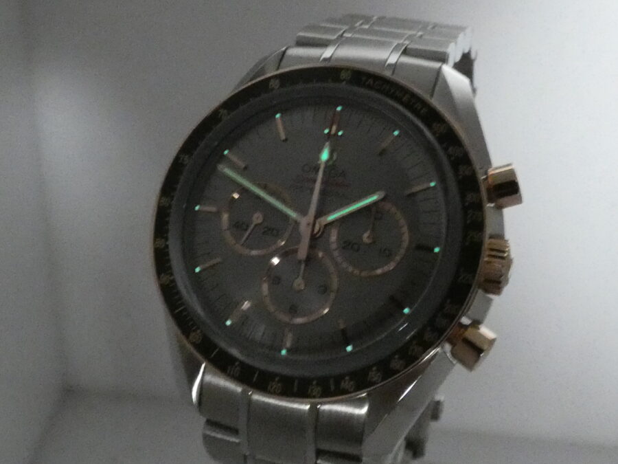Cronografo Omega Speedmaster Tokyo 2020 LIKE NEW Oro Sedna 18Kt & Acciaio GREEN BEZEL With BOX Olympic Collection Edizione Limitata 2020pz - immagine 12