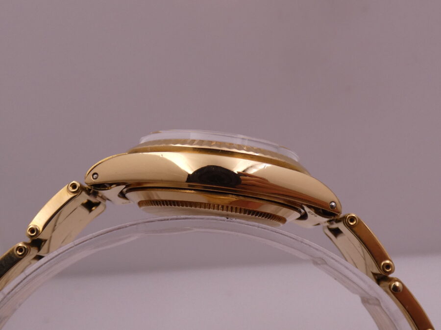 Rolex Oyster Perpetual Date Mid-Size 6827 SIGMA DIAL Oro Massiccio 18Kt ANNO 1975 Bracciale Rivettato Automatico JUST SERVICED - immagine 14