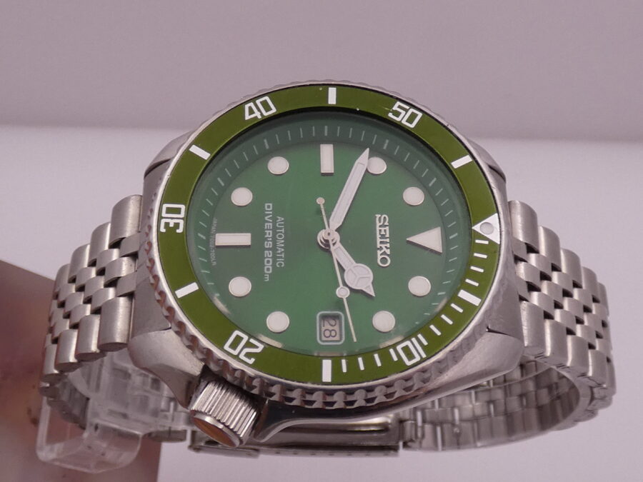 Seiko Scuba Diver's HULK Total Green 42mm Automatico Anno 1995 Braccialato Jubile Acciaio - immagine 4