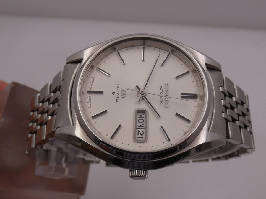 Seiko Lord Matic Day-Date Automatico Anni 70 Acciaio Braccialato Ref. 5606-8051 - immagine 4