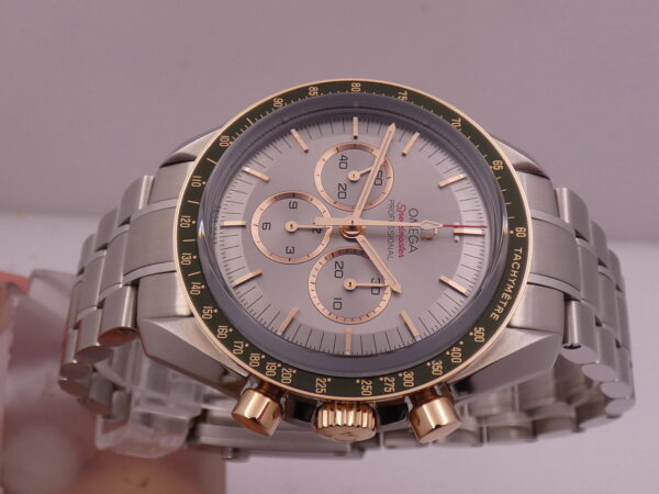 Cronografo Omega Speedmaster Tokyo 2020 LIKE NEW Oro Sedna 18Kt & Acciaio GREEN BEZEL With BOX Olympic Collection Edizione Limitata 2020pz