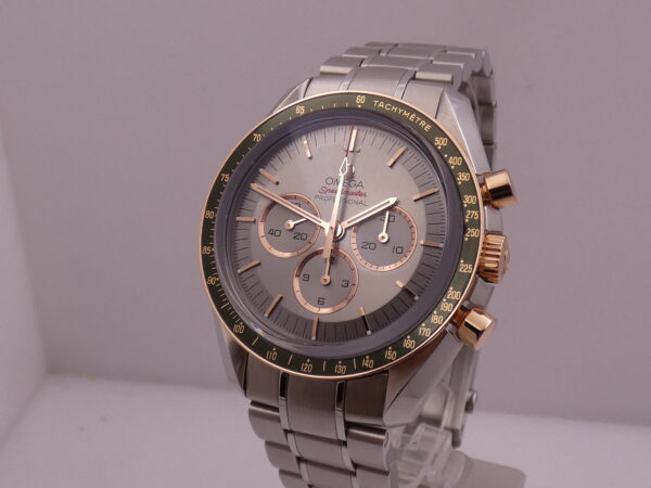 Cronografo Omega Speedmaster Tokyo 2020 LIKE NEW Oro Sedna 18Kt & Acciaio GREEN BEZEL With BOX Olympic Collection Edizione Limitata 2020pz