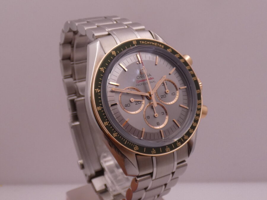 Cronografo Omega Speedmaster Tokyo 2020 LIKE NEW Oro Sedna 18Kt & Acciaio GREEN BEZEL With BOX Olympic Collection Edizione Limitata 2020pz - immagine 9