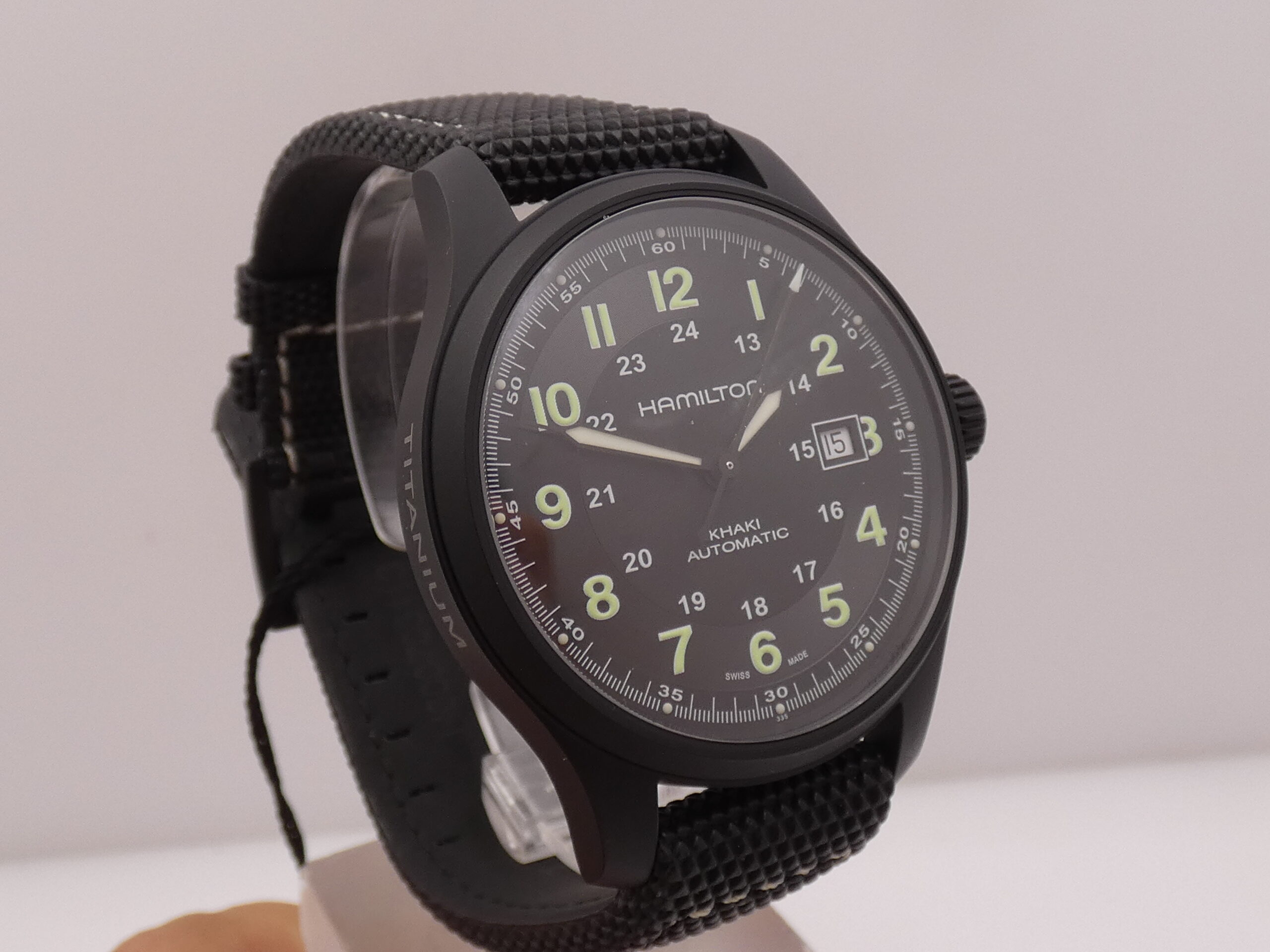 Hamilton Khaki Field Titanio H705757 NEW BOX&PAPERS Automatico MAI INDOSSATO Black PVD - immagine 10