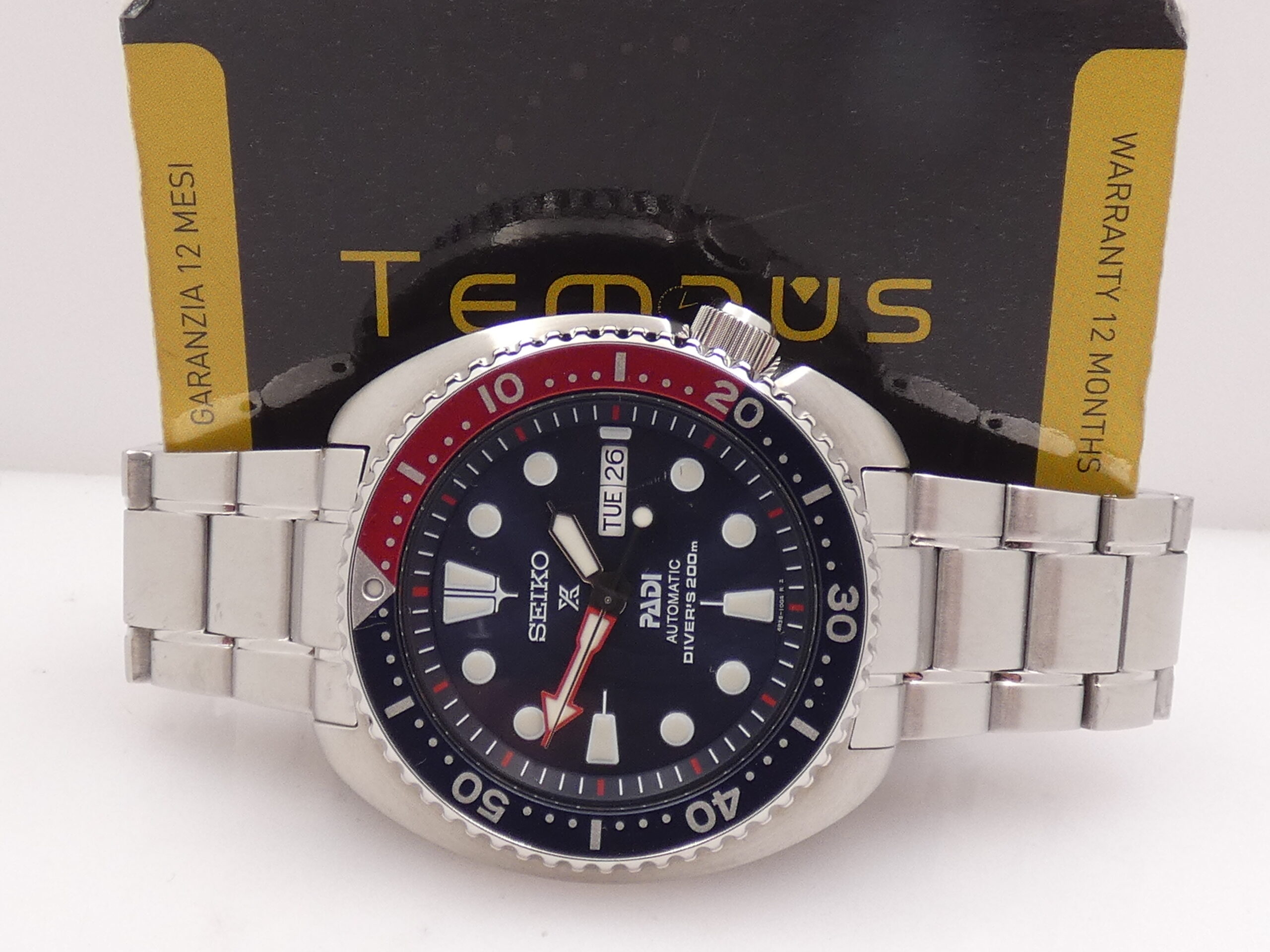 Seiko Prospex PADI Turtle Automatic Day-Date BOX&PAPERS Pepsi Bezel Anno 2024 Edizione Speciale - immagine 2