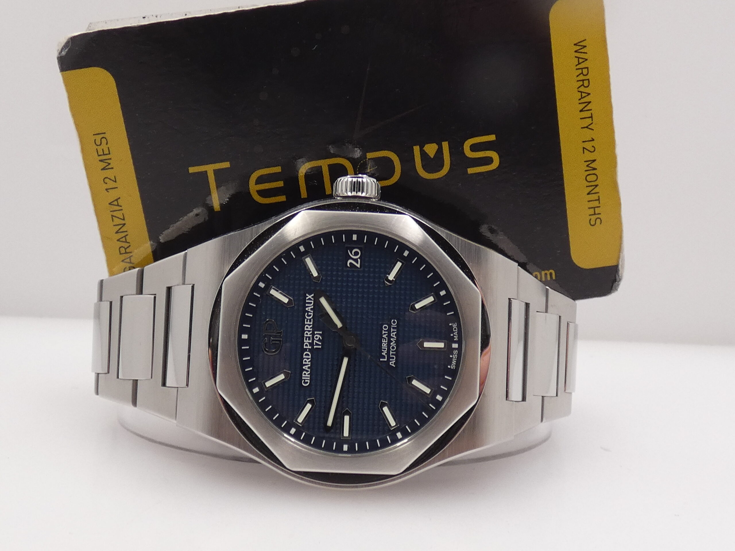 Girard Perregaux Laureato 81010 WITH PAPERS Anno 2021 TOP CONDITION Guillochè Blue Dial Automatico Acciaio - immagine 2