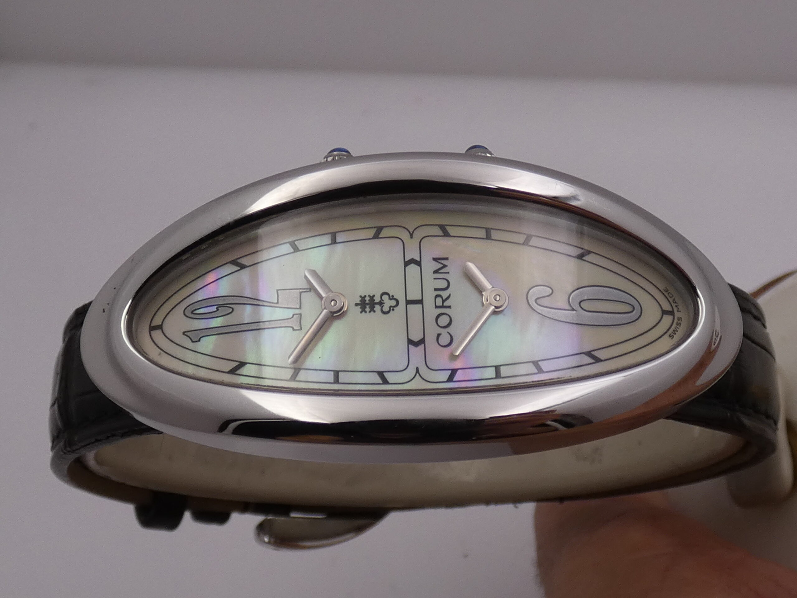 Corum Oval Bi-Time MOP DIAL Dual Crown 137.220.20 Acciaio ANNI 2000 For Ladies