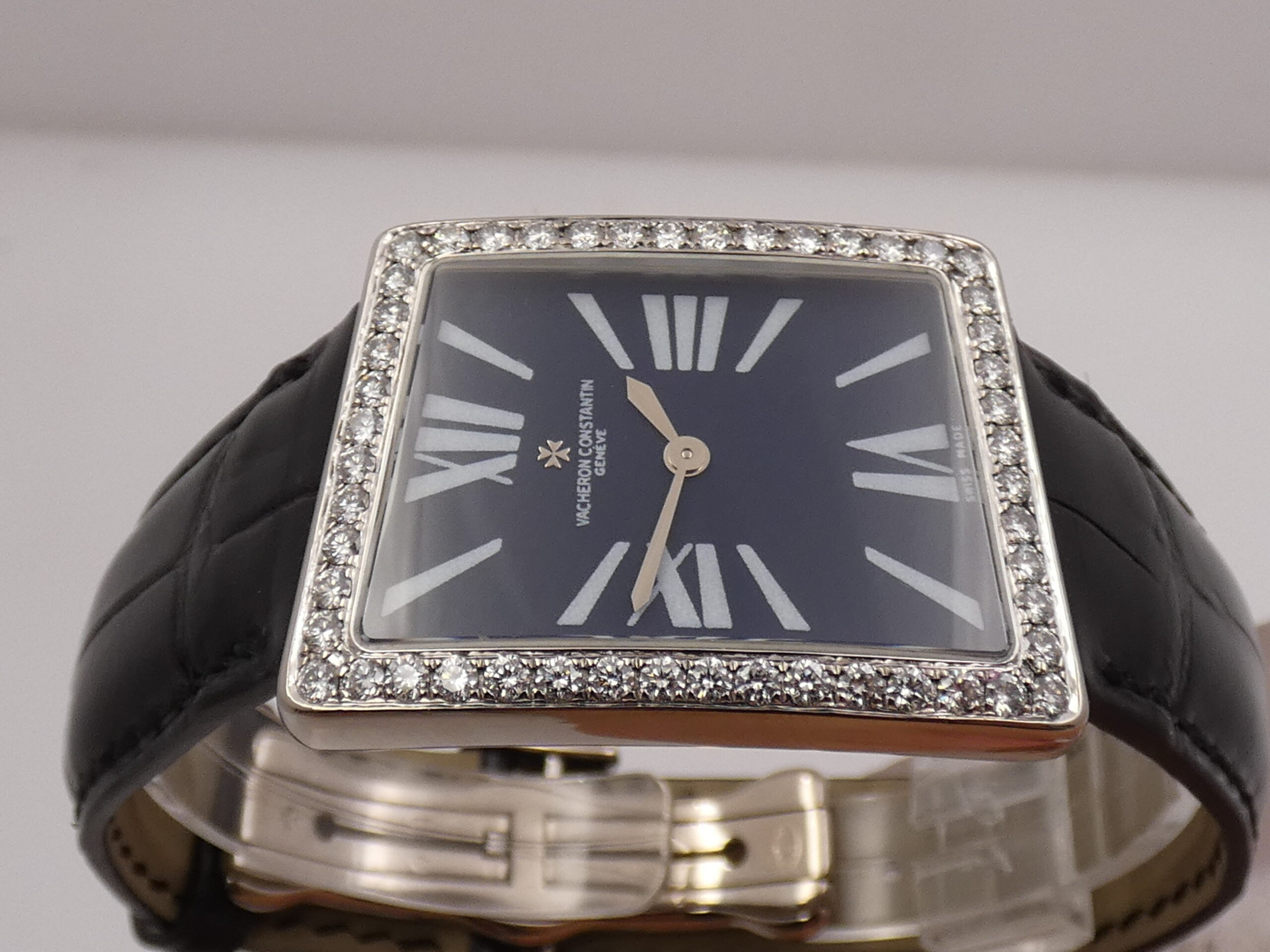 Vacheron Constantin 1972 MCMLXXII Asymmetric Diamonds Bezel Oro Bianco 18Kt Blue Dial TOP CONDITION 37010/000G Manuale FULL SET