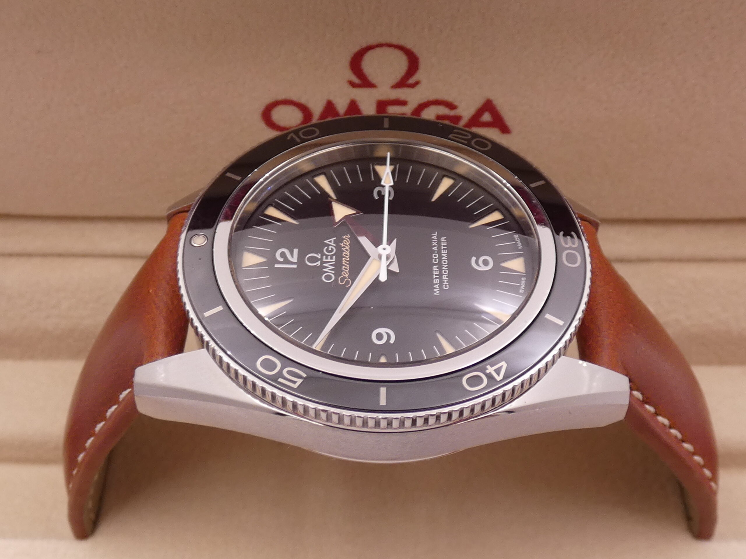 Omega Seamaster 300 Master Co-Axial Chronometer GHIERA CERAMICA Automatico Acciaio