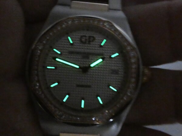 Girard Perregaux Laureato 34 Diamonds Bezel 0.82ct Acciaio & Oro Rosa 18Kt With PAPERS YEAR 2017 TOP CONDITION 56 Factory Diamonds FOR Ladies Ref. 80189D56A132-56A