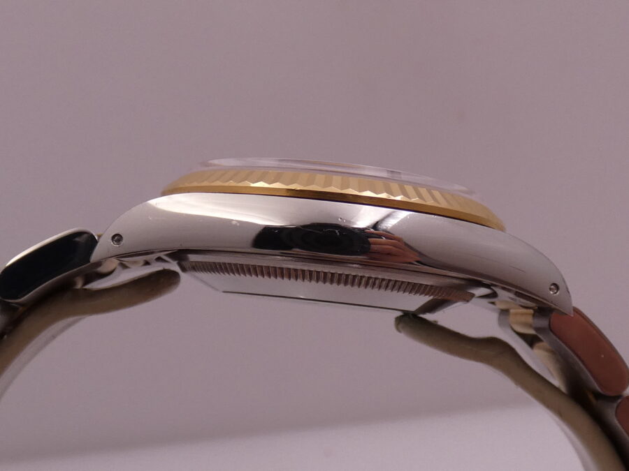 Rolex Datejust 36 16233 TOP CONDITION Oro Massiccio 18Kt & Acciaio BOX&PAPERS ITALIA Anno 1991 Mai Lucidato - immagine 14