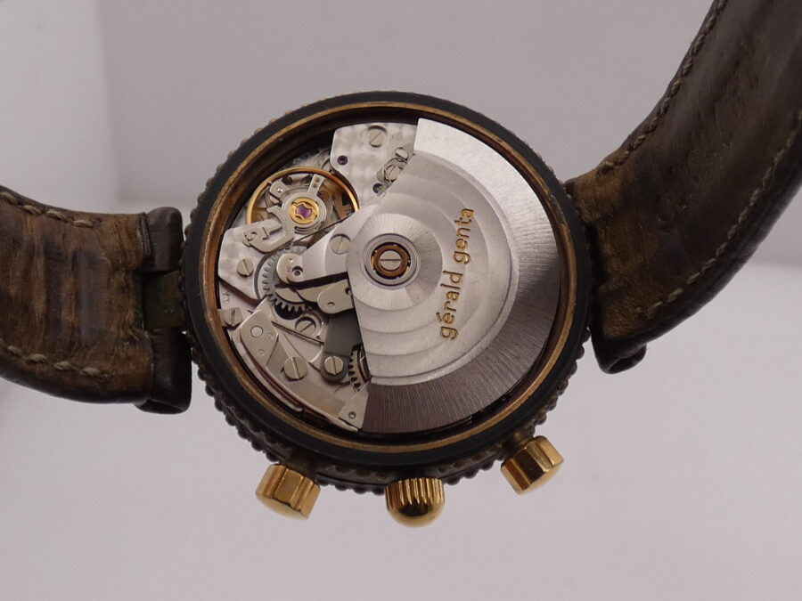 Cronografo Gérald Genta Gefica Day Date G2989.7 RED DIAL Automatico Bronzo & Acciaio Anni 90's - immagine 17